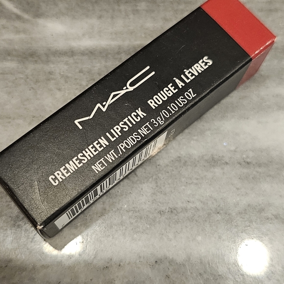 MAC Cremesheen Lipstick Red Sweet Sakura - Picture 6 of 6
